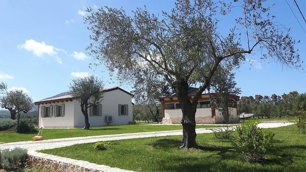 مزرعة للإقامة Agriturismo Casale Degli Ulivi Alghero سانتا ماريا لا بالما